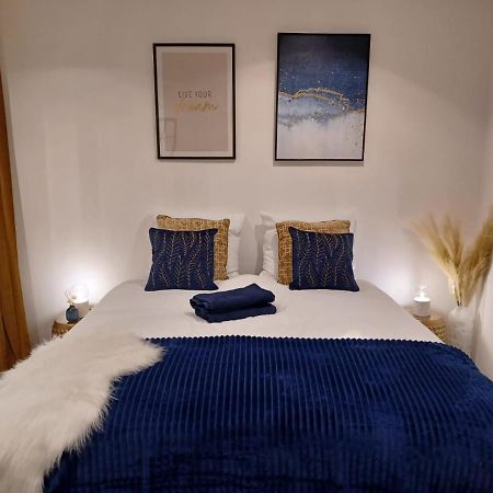 Le Petit Dubai Apartment Douai Ngoại thất bức ảnh